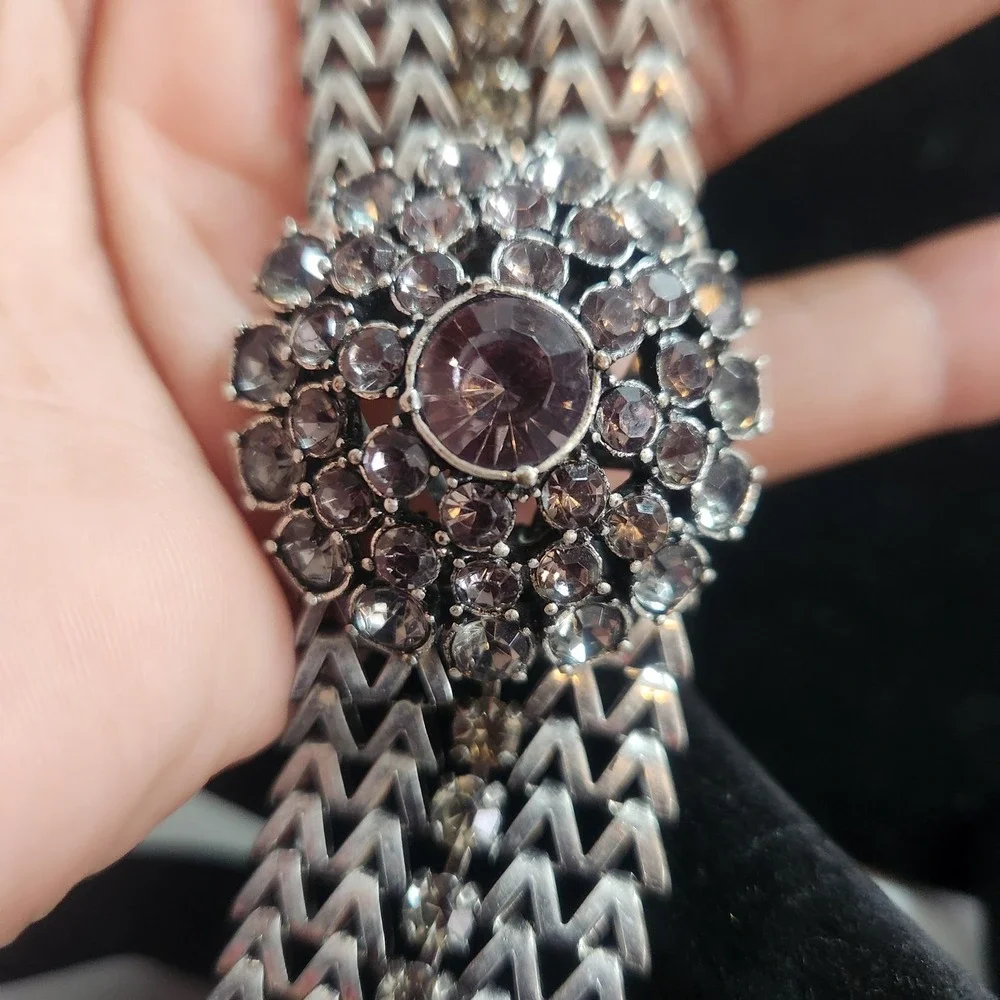 Vintage Silver Tone Chevron‎ Mesh Rhinestone Floral Medallion Statement Bracelet